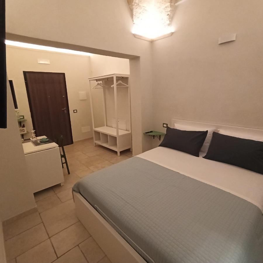 18 Mq Hotel Pulsano Kültér fotó
